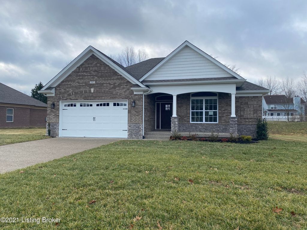 597 W Woodlake Cir, Mount Washington, KY 40047 3 Bed, 2 Bath Single