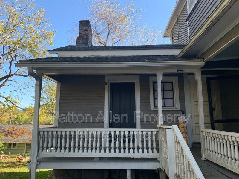 33 Starnes Ave #10, Asheville, NC 28801