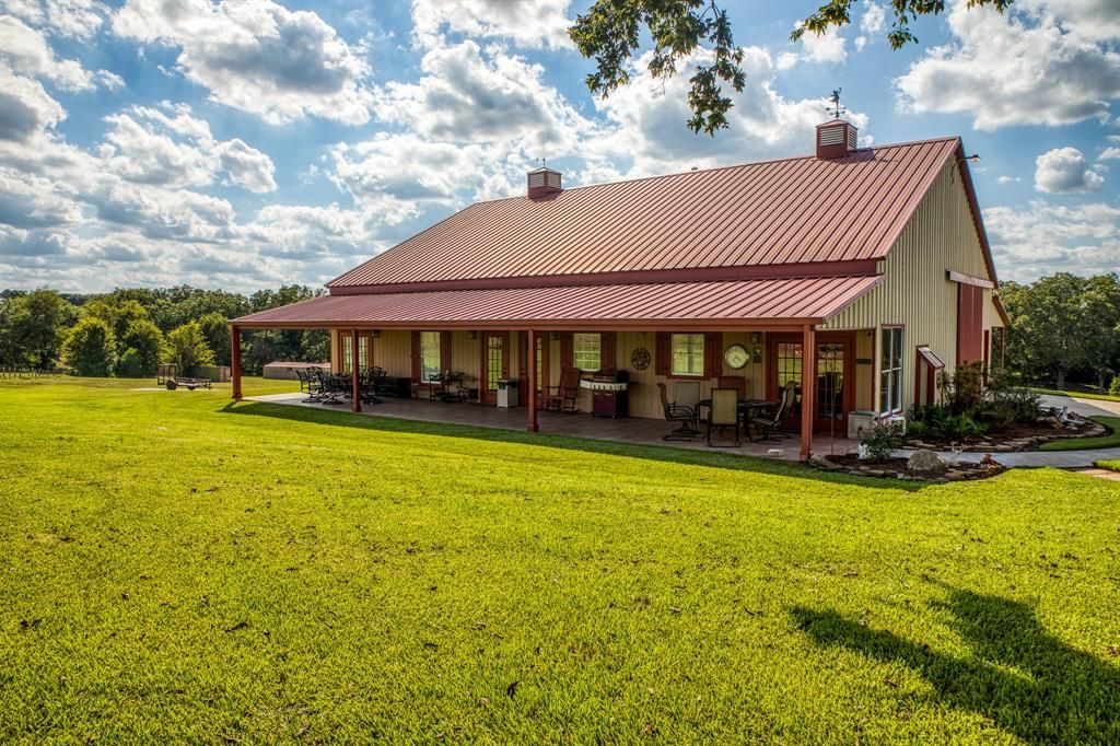 5911 FM 109, New Ulm, TX 78950