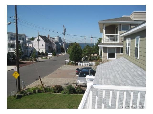 23 W Sumner Ave, Brant Beach, NJ - 5 Bed, 4 Bath Single-Family Home