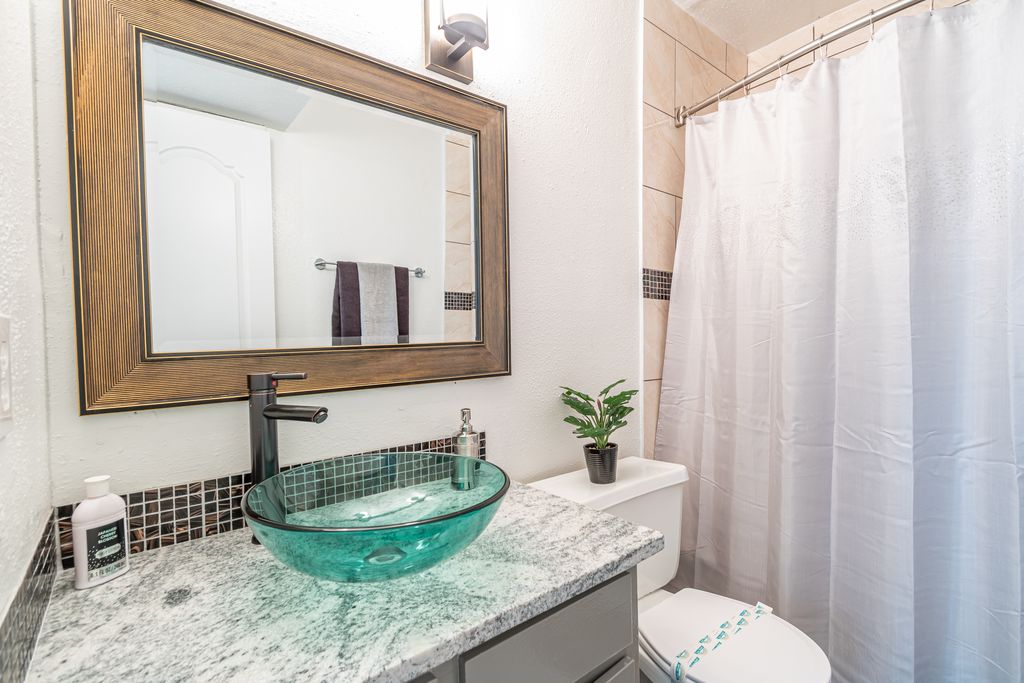 Westridge Gardens Apartments in Houston, TX 77054 12 Bed, 12 Bath