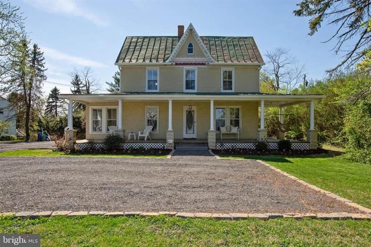27214 Ridge Rd, Damascus, MD 20872