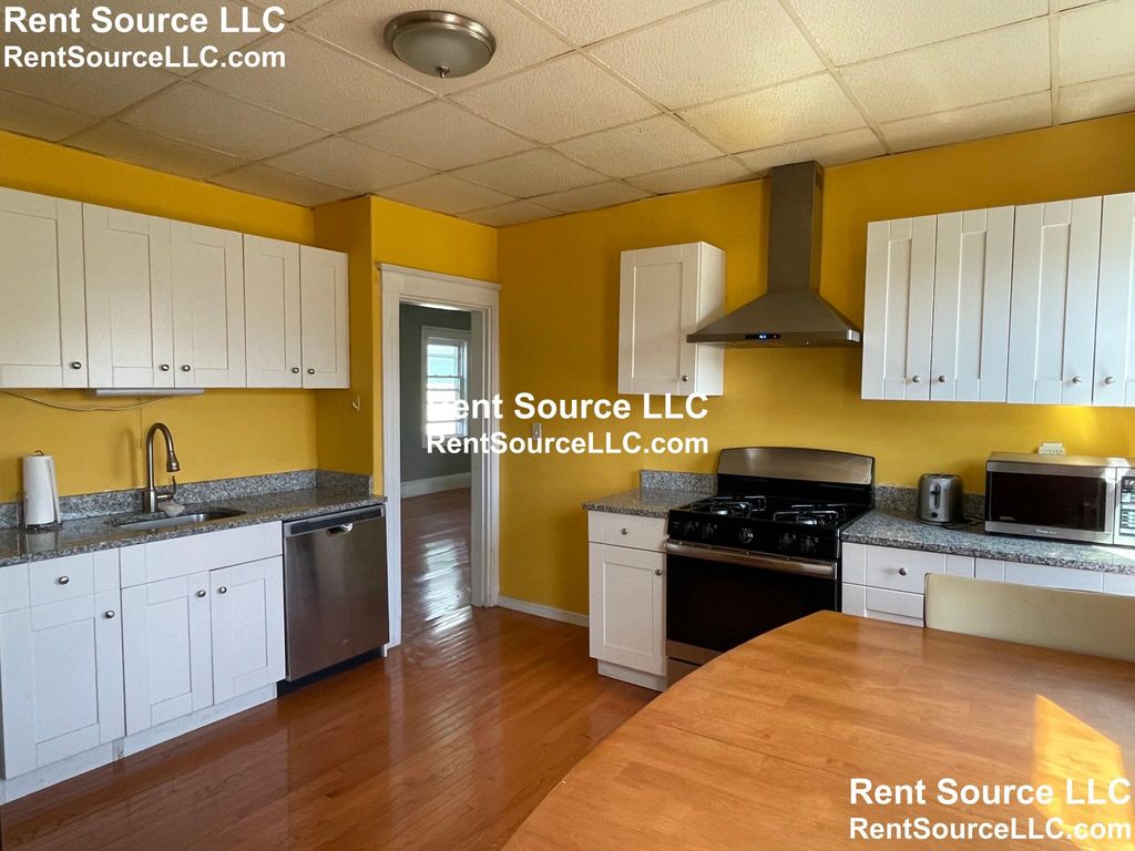 410 Trapelo Rd, Belmont, MA 02478