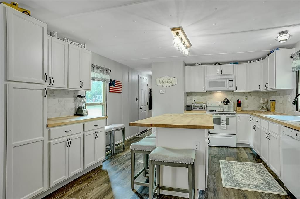 159 Oklahoma Ave, Pottsboro, TX 75076