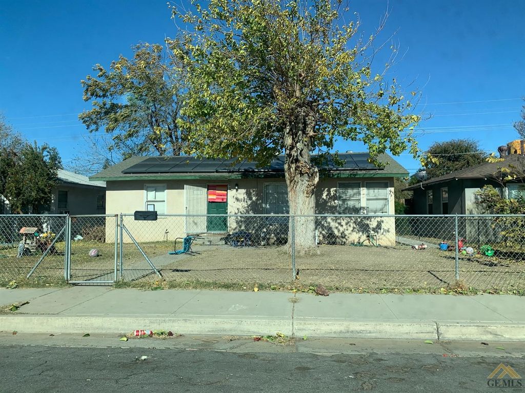 2814 16th St, Bakersfield, CA 93301