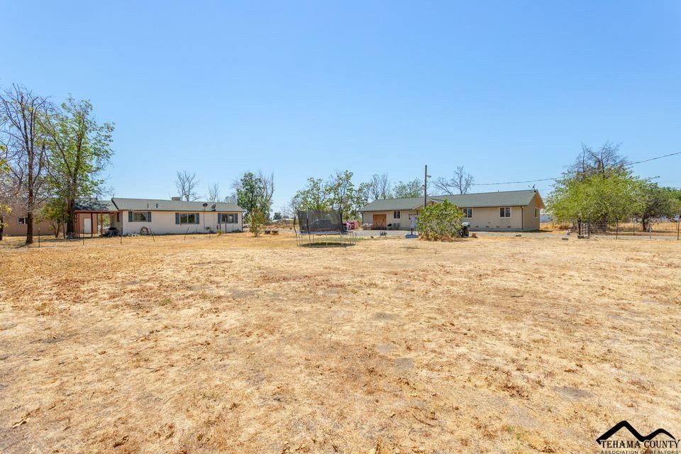 21815 Flores Ave, Red Bluff, CA 96080
