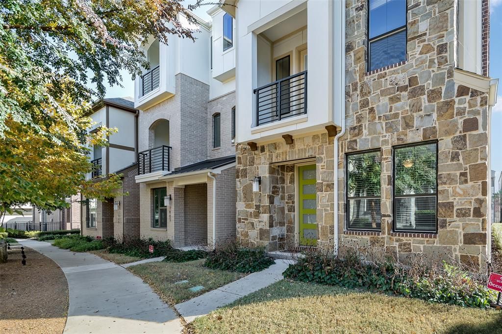 7859 Minglewood Ln, Dallas, TX 75231