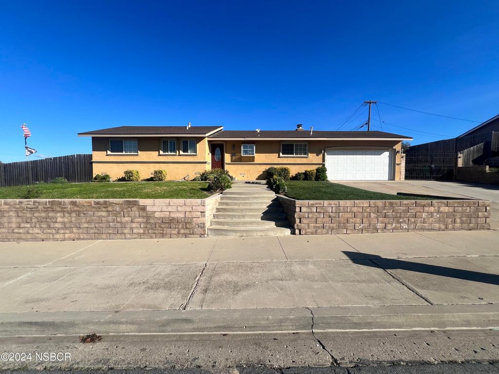 3740 Hillview Rd, Santa Maria, CA 93455 Trulia