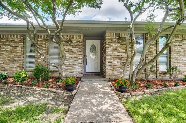 2772 N Hillbrier Cir, Plano, TX 75075
