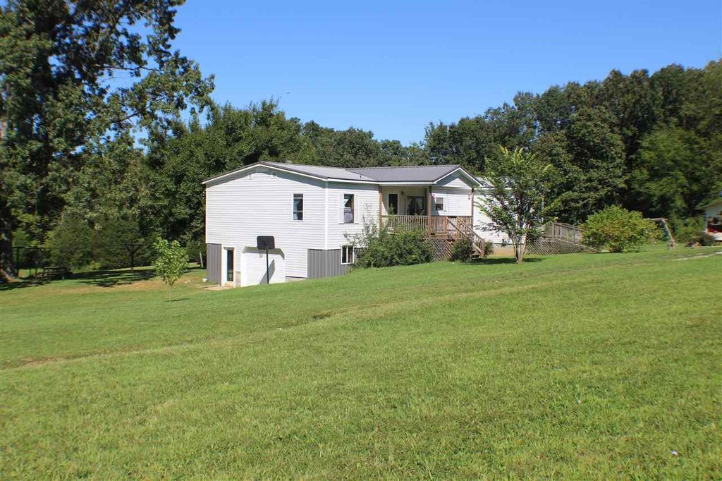 150 Coon Range Lake Rd, Lewisburg, KY 42256