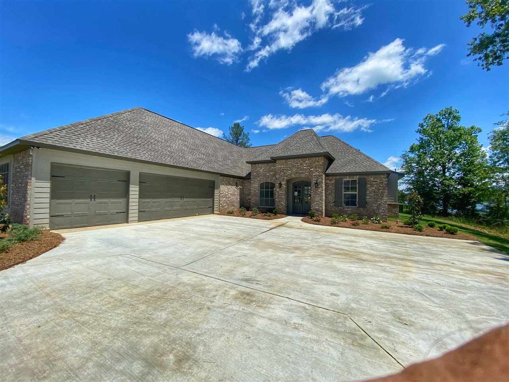 126 Camden Lake Dr, Madison, MS 4 Bed, 5 Bath SingleFamily Home 22