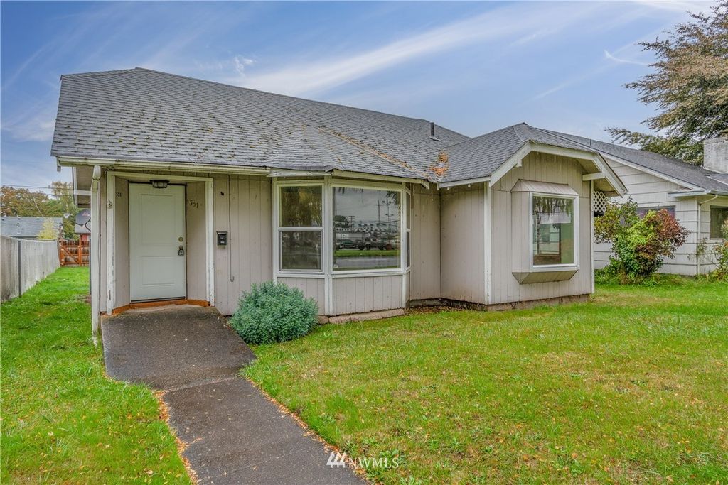 551 Oregon Way, Longview, WA 98632