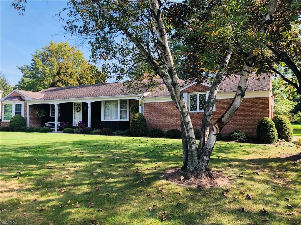 8995 Highland Dr, Seville, OH 44251
