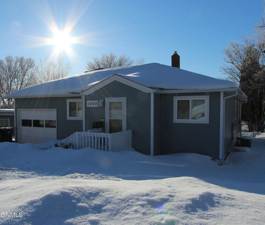 1005 4th Ave NW, Mandan, ND 58554 Trulia