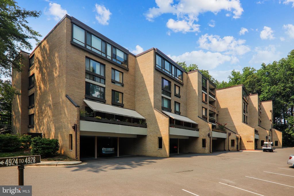 4920 Sentinel Dr #3301, Bethesda, MD 20816