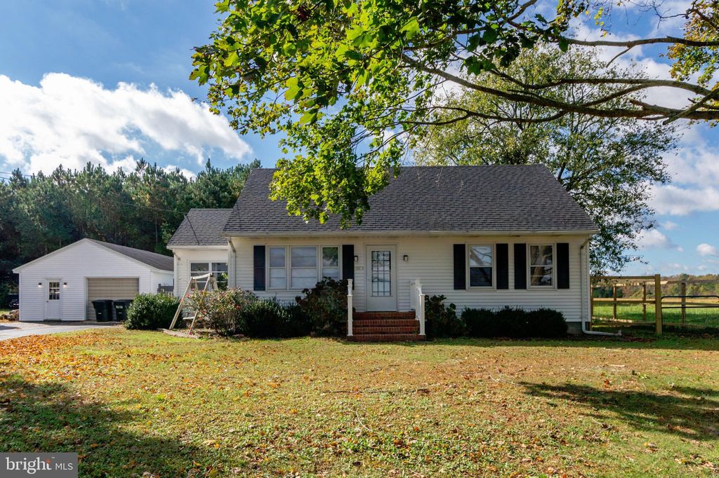 10254 Carey Rd, Berlin, MD 21811