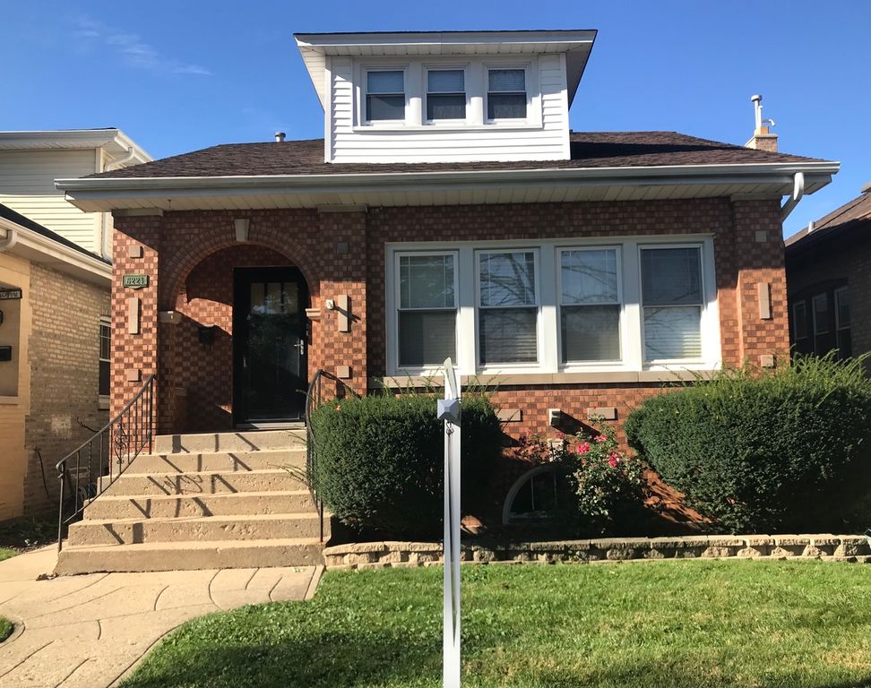 6224 N Oak Park Ave, Chicago, IL 60631