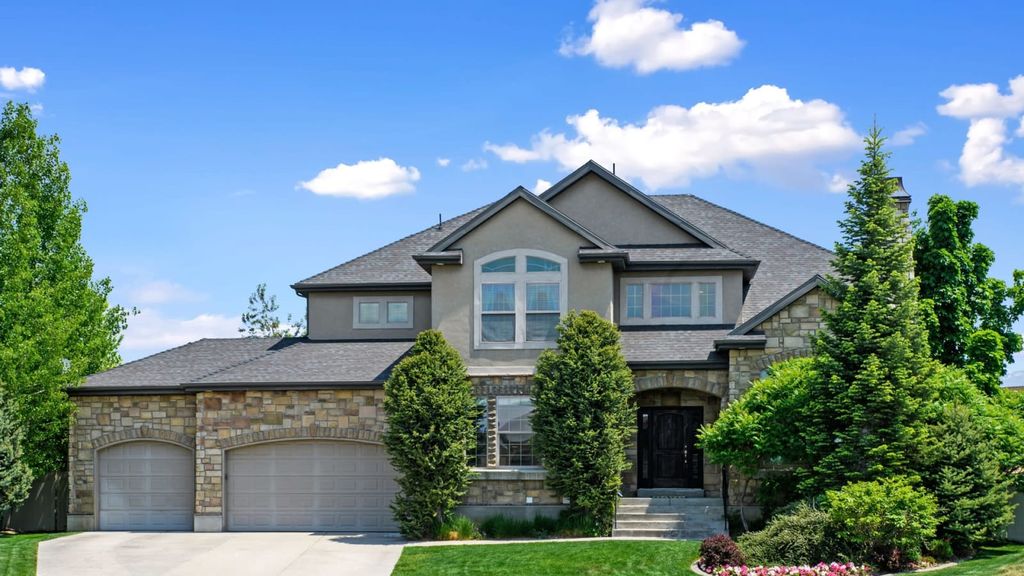 2061 S  635 W, Syracuse, UT 84075
