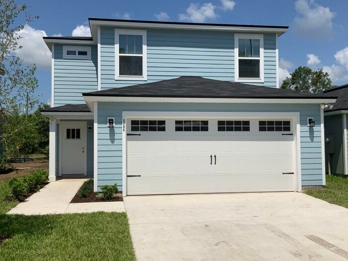 5266 Walkers Ridge Dr, Jacksonville, FL 32210