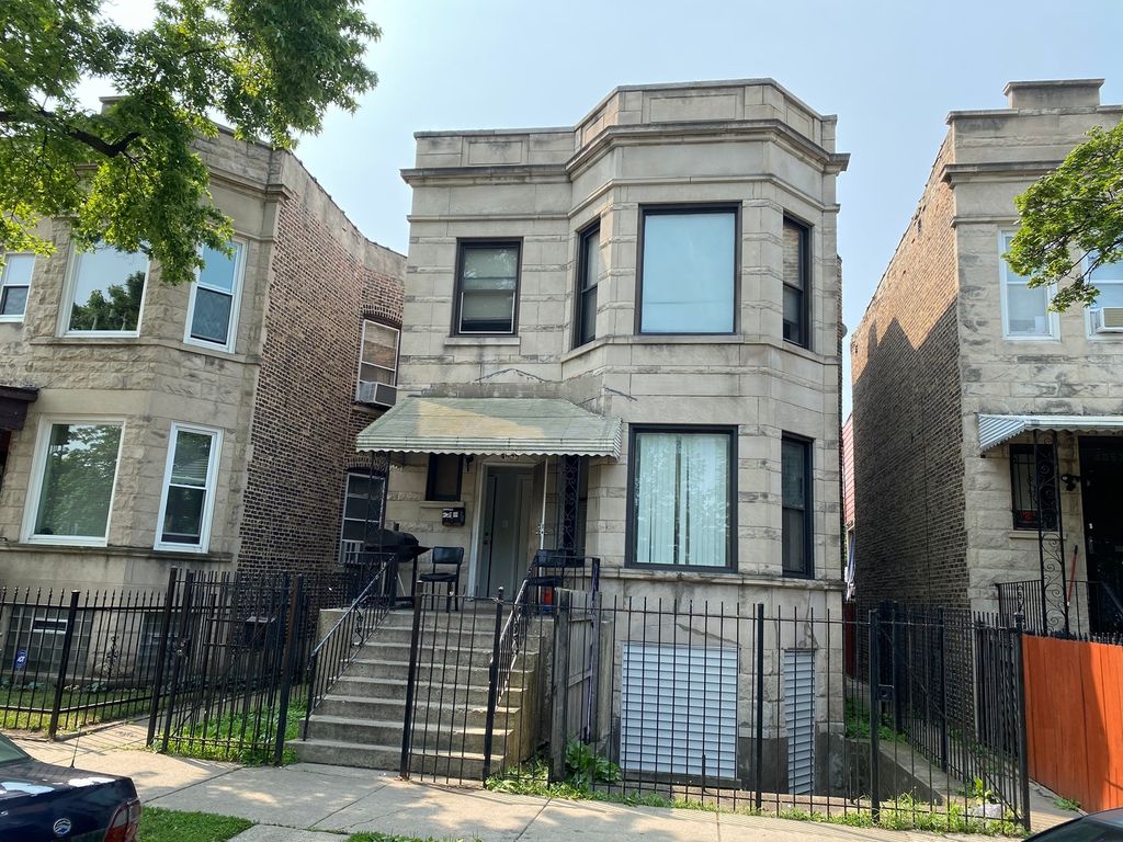 4055 W Harrison St, Chicago, IL 60624