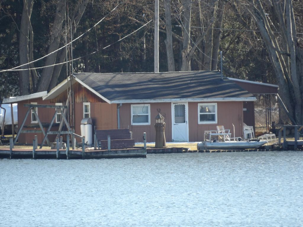 5333 Lake Rd, Reading, MI 49274
