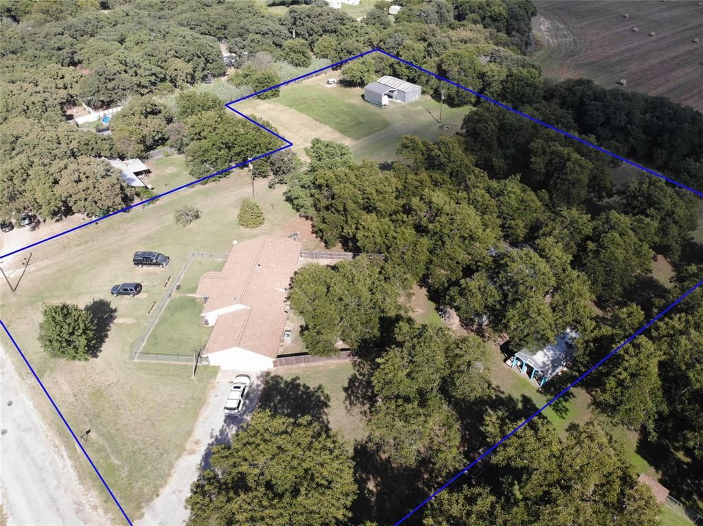 300 E Oak Ave, De Leon, TX 76444