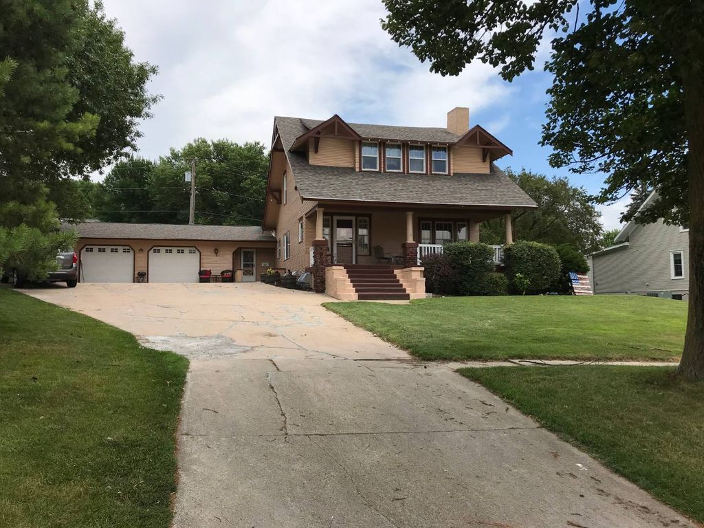 603 H St, Neligh, NE 68756 4 Bed, 2 Bath SingleFamily Home MLS