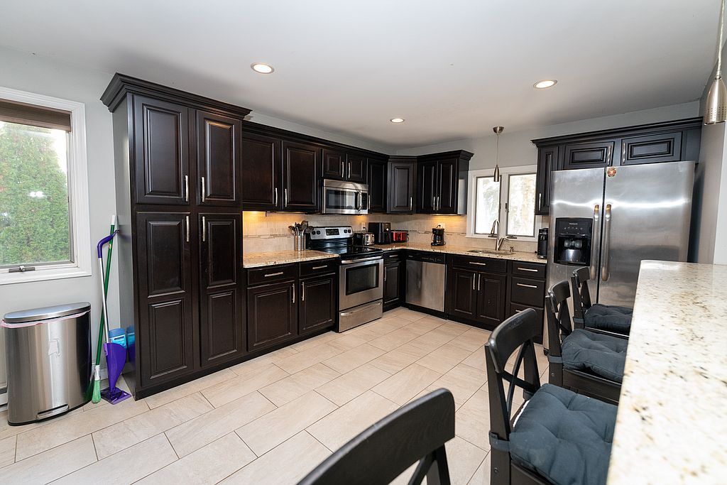 42 Coe Ave, East Haven, CT 06512
