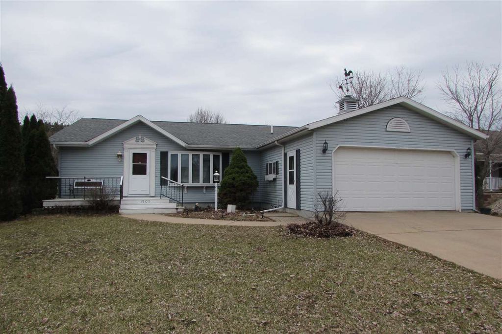 1501 Foxfire Ct, Waupaca, WI 54981 Trulia