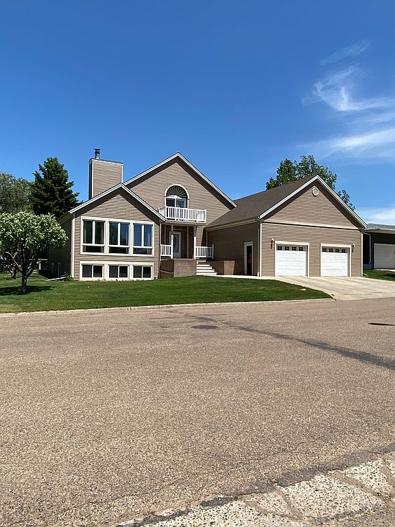 1004 2nd St NW, Bowman, ND 58623 Trulia