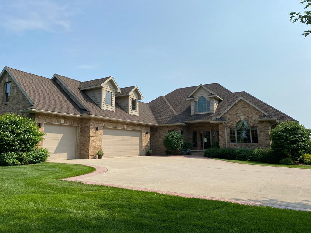 35527 County Road 53, Westbrook, MN 56183