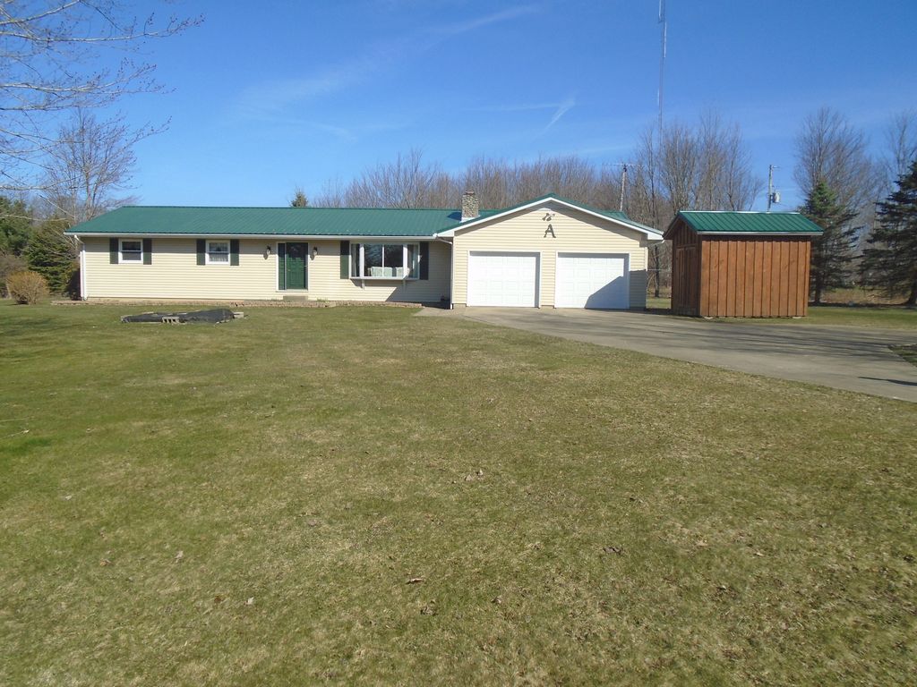 7166 Pleasant Dr, Warren, PA 16365 See Est. Value, Schools & More