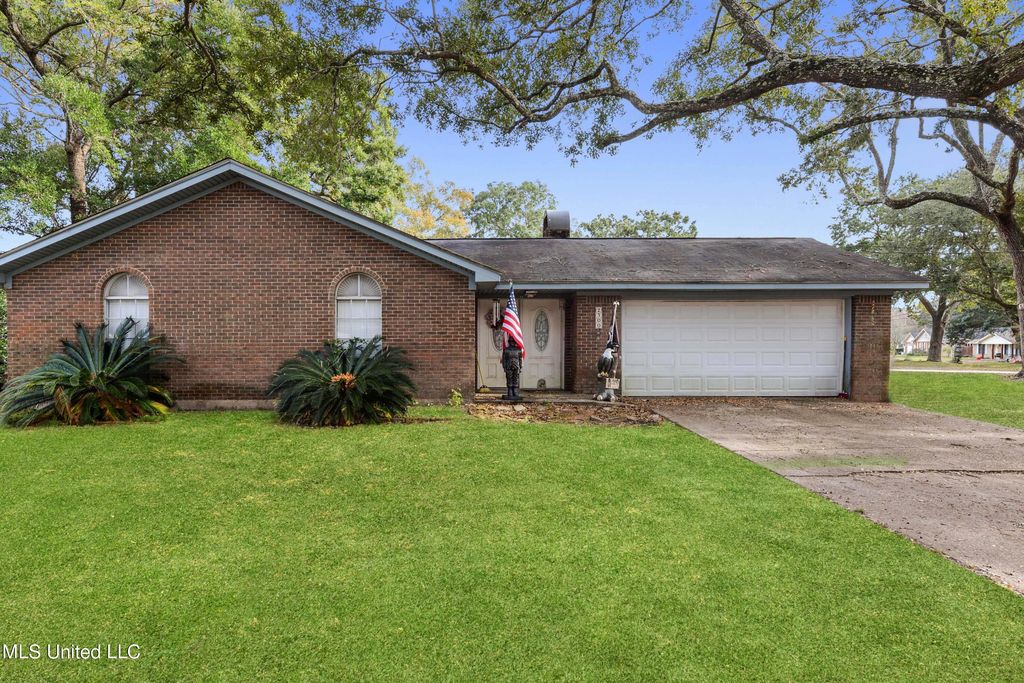 2300 Sandalwood Dr, Gautier, MS 39553 MLS 4066659 Trulia