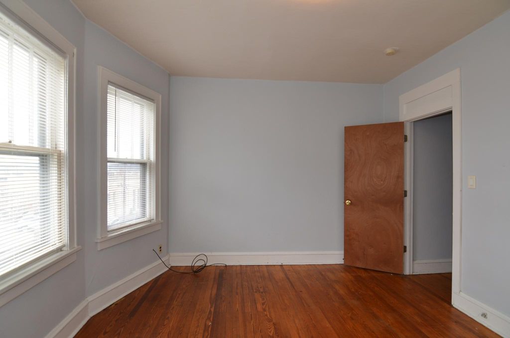1119 Lafayette St #2, Scranton, PA 18504