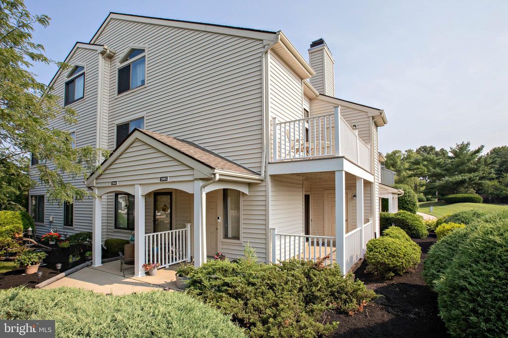 2005 Sandra Rd, Voorhees, NJ 08043