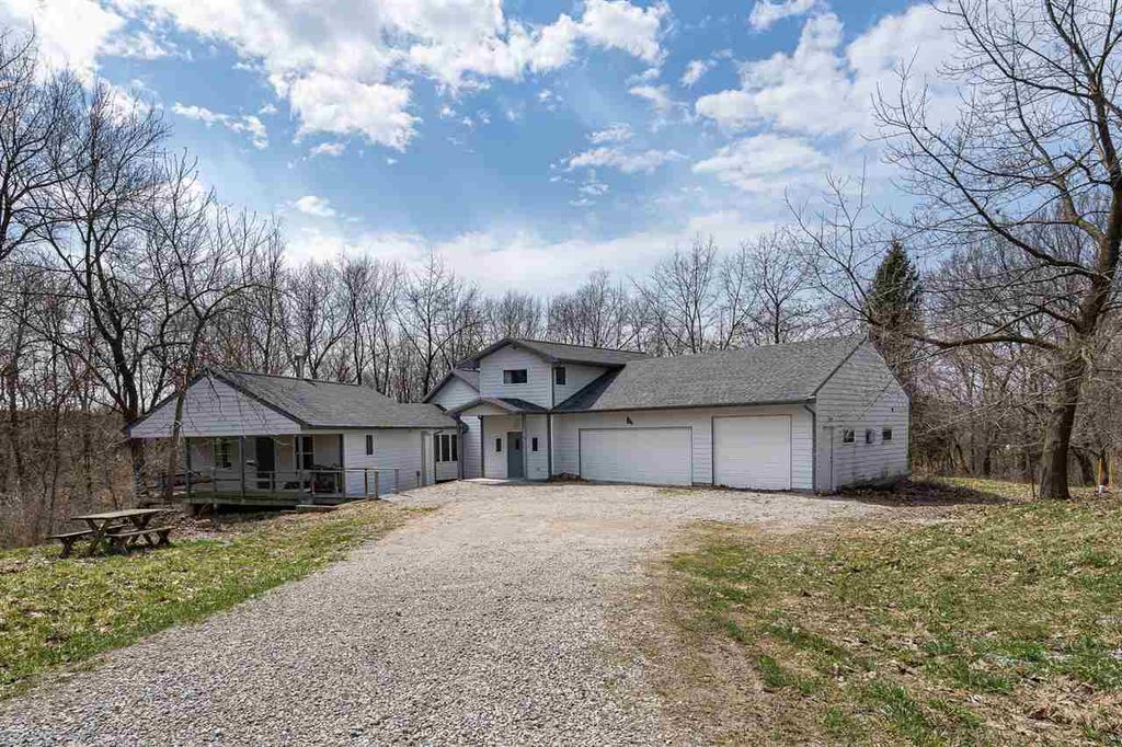 2559 Quincy Rd NE, Solon, IA 52333 Trulia