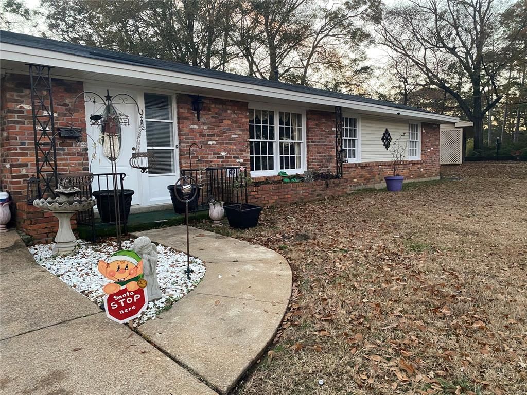 222 Bellehurst Dr, Montgomery, AL 36109