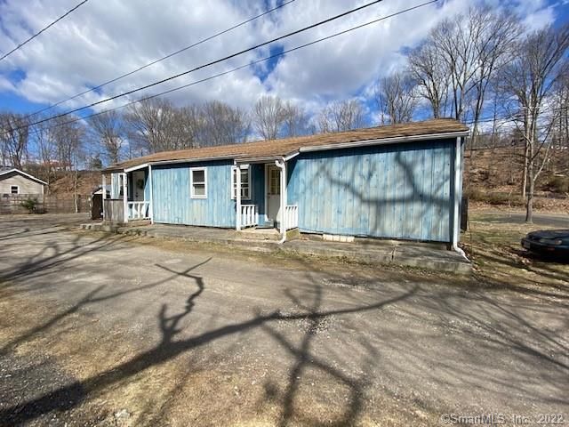 710 Beacon Valley Rd, Naugatuck, CT 06770