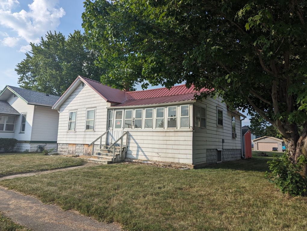 207 S Mason Ave, Amboy, IL 61310 Trulia