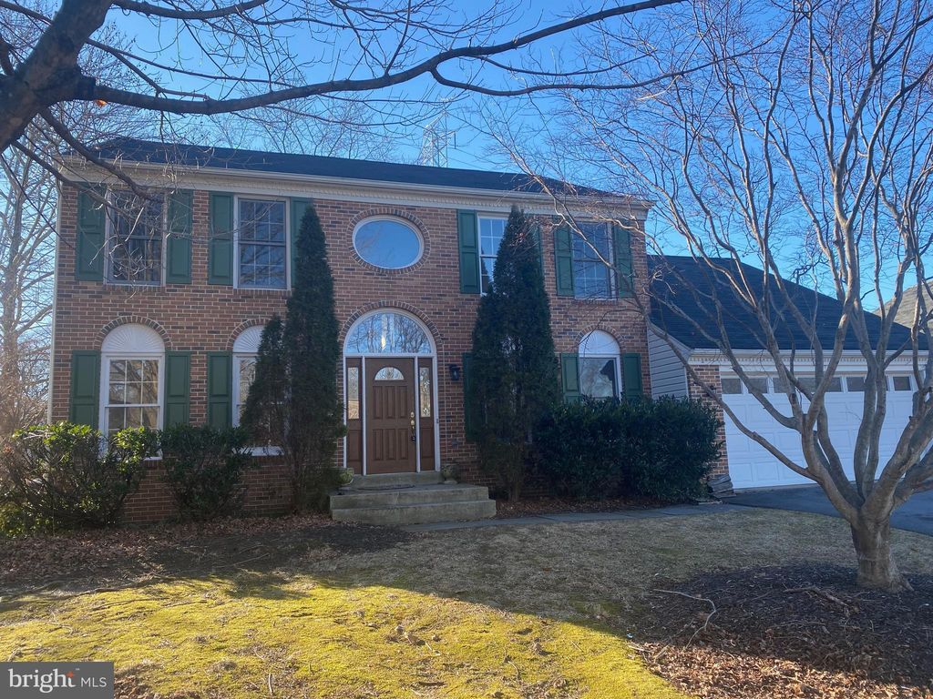 9190 Victoria Dr, Ellicott City, MD 21042