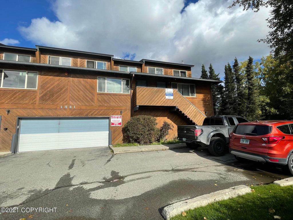 1441 E 17th Ave #16, Anchorage, AK 99501