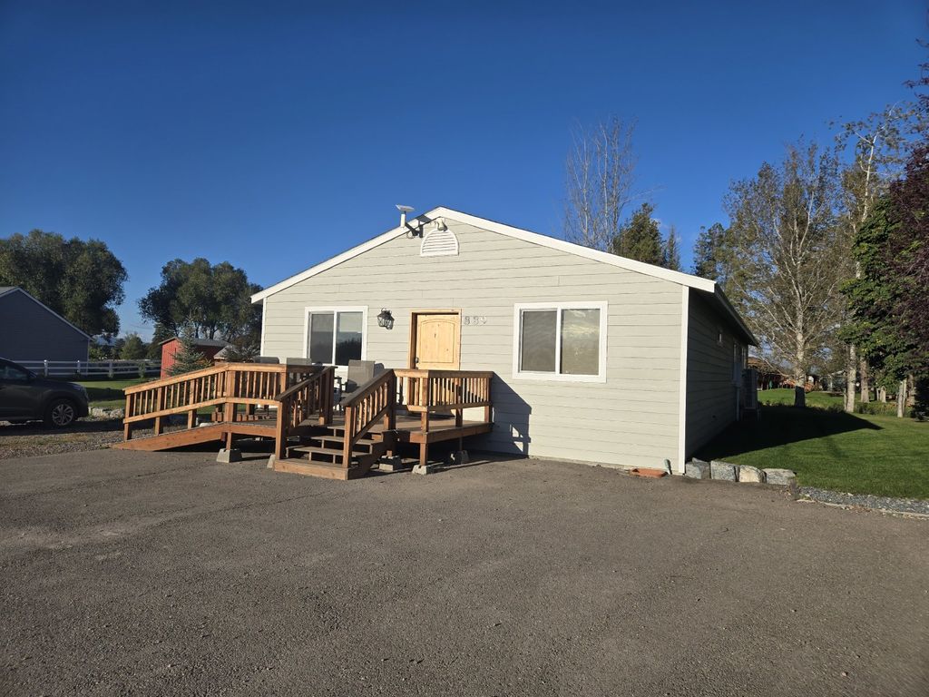 889 Capistrano NW, Kalispell, MT 59901 Trulia