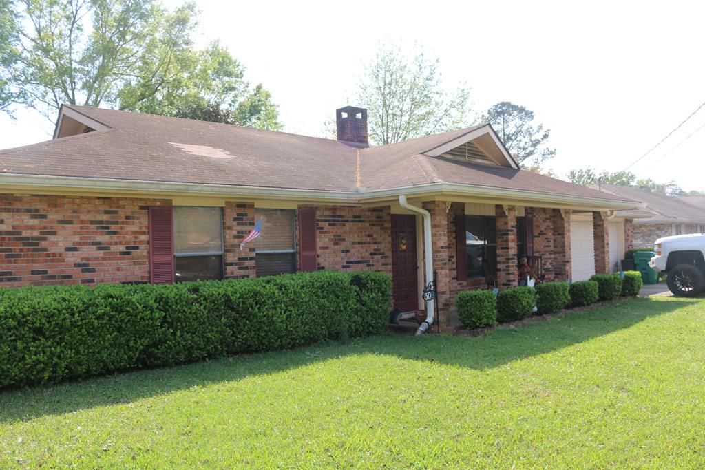 508 Country Club Dr, Picayune, MS 39466