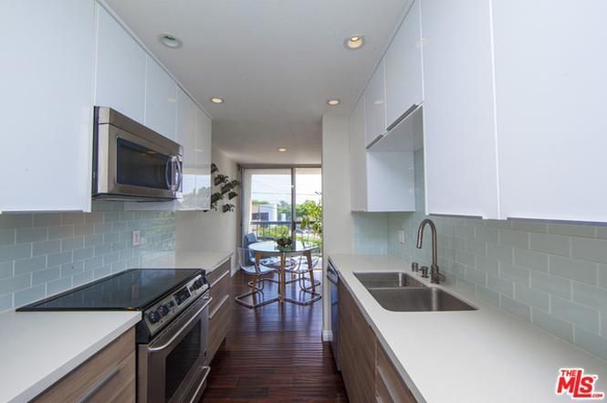 8535 W West Knoll Dr, West Hollywood, CA 90069