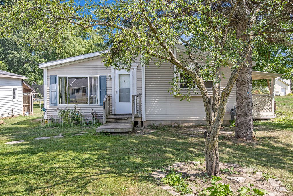 109111 Echo St, East Jordan, MI 49727 Trulia