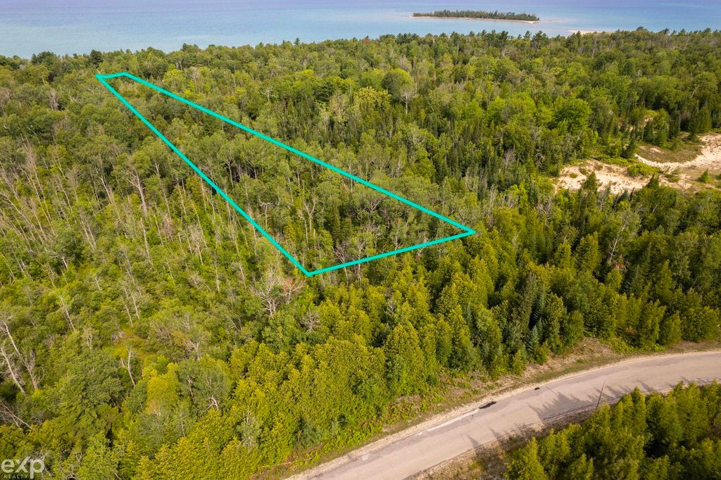 Lake Shore Dr, Charlevoix, MI 49720 Trulia