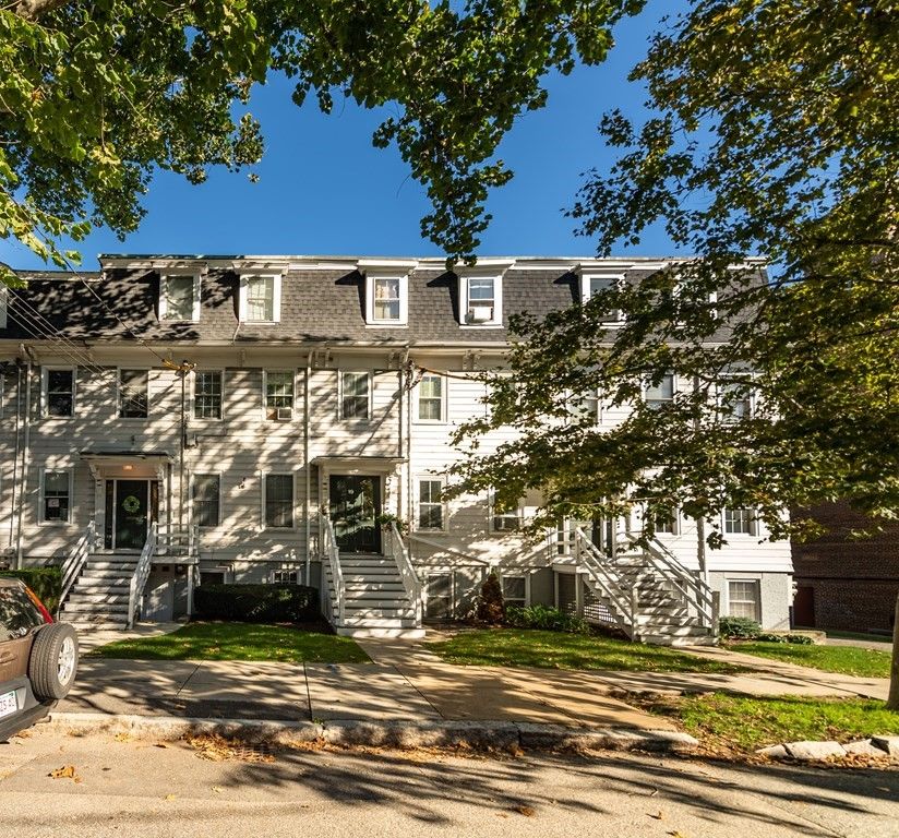 21 Mellen St, Cambridge, MA 02138