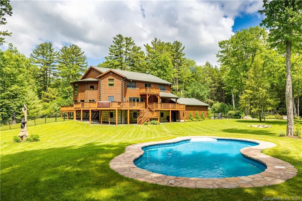 150 Gillette Rd, New Hartford, CT 06057