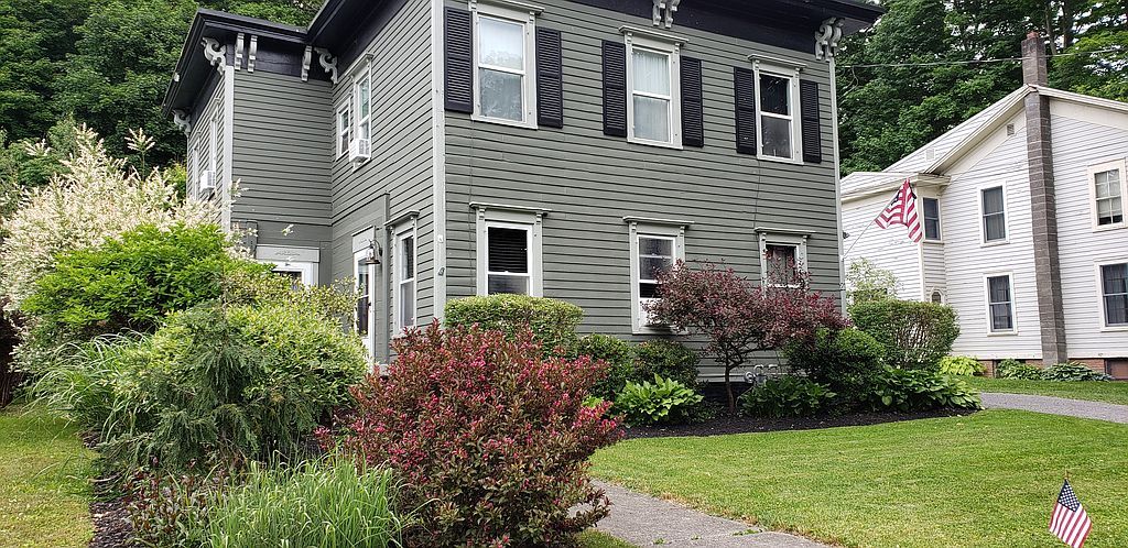 21 Park St, Moravia, NY 13118