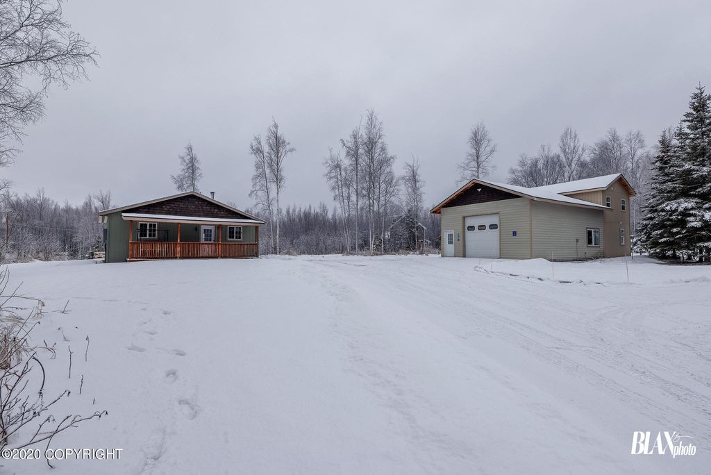 8141 W Sunset Ave, Wasilla, AK 99623